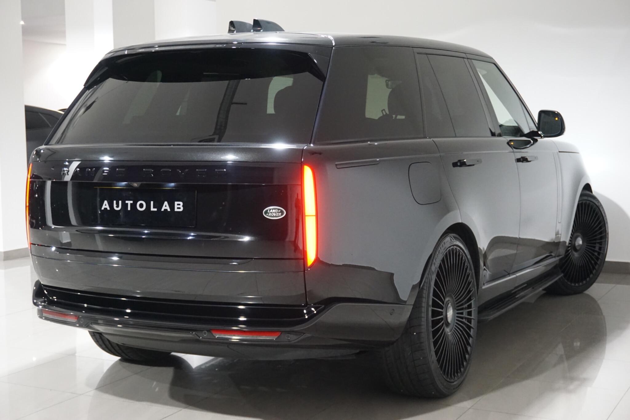 Land Rover Range Rover 3.0 D300 MHEV Autobiography SUV 5dr Diesel Auto 4WD Euro 6 (s/s) (300 ps)